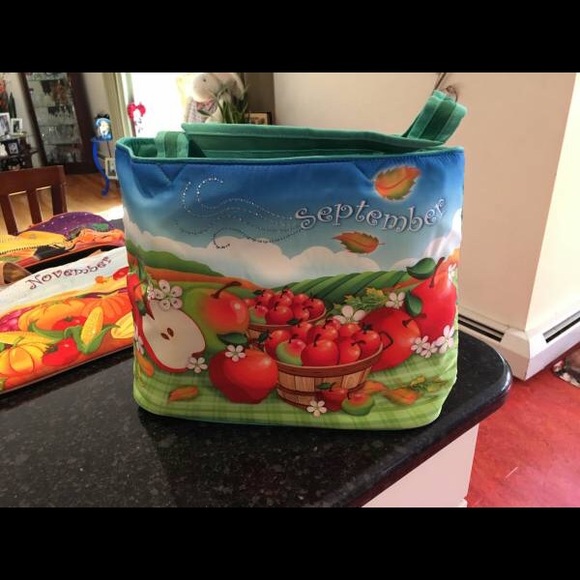 Purses - Picture 2 of 3